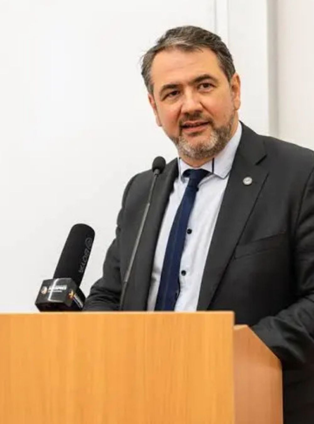 Consilierul lui Nicușor Dan îl face praf pe Călin Georgescu: „Vorbește sistematic și dezarticulat. Dan spune ce gândește”